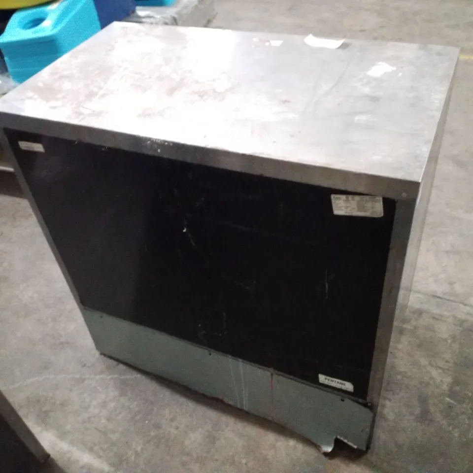 LEC CBS900S UNDERCOUNTER GLASS DOOR FRIDGE