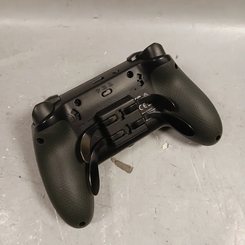 FUSION PRO WIRELESS CONTROLLER FOR PLAYSTATION 4