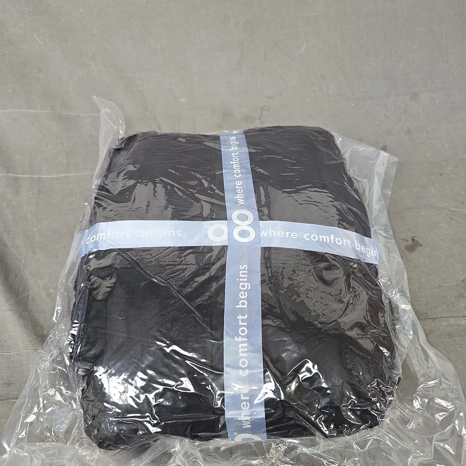 SEALED OODIE OVERSIZED HOODED BLANKET - BLACK