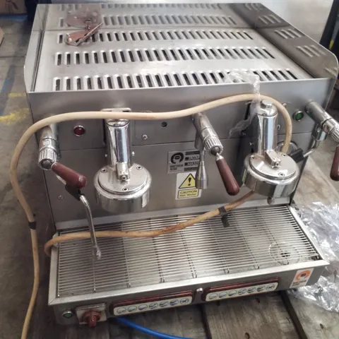 ELEKTRA BARISTA 3 STATION COFFEE MACHINE 