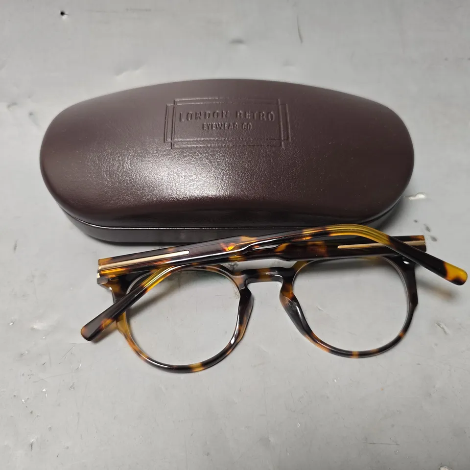 LONDON RETRO GOLDHAWK HAVANA MAGNIFICATION GLASSES - MAGNIFICATION UNSPECIFIED 