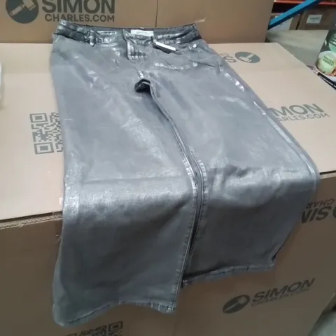 BOXED BRAND NEW APPROXIMATELY 11 JD WILLIAMS METALLIC WIDE LEG JEAN'S SILVER SIZE 18