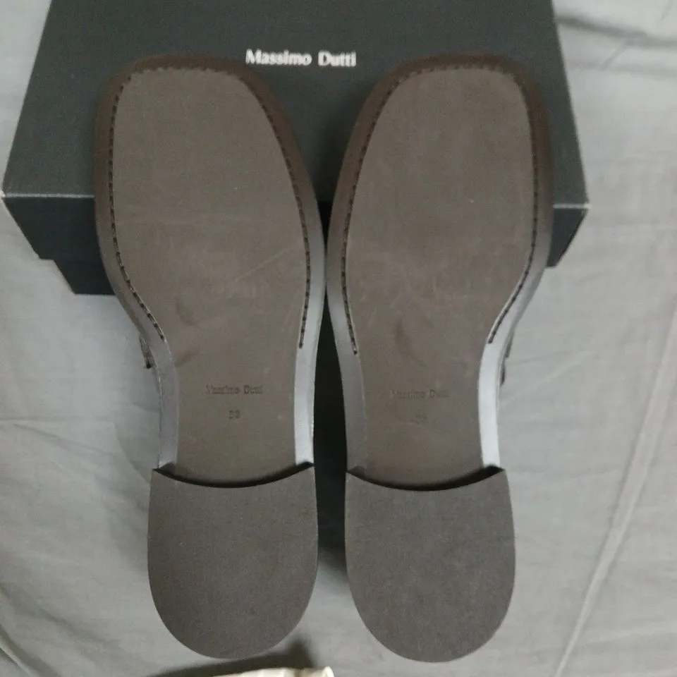 BOXED MASSIMO DUTTI MEN'S BROWN LEATHER TASSEL LOAFERS – UK 5 
