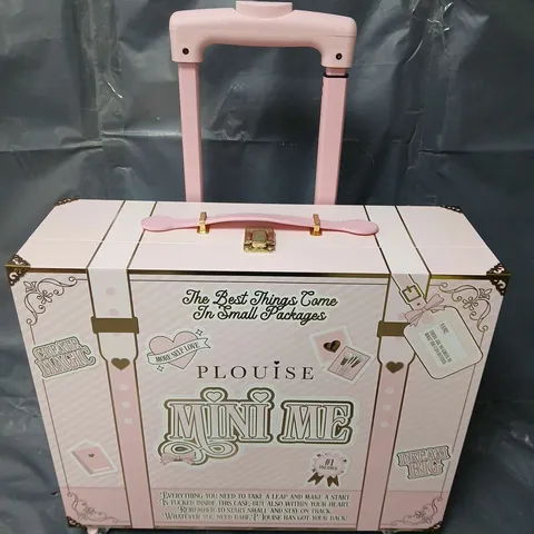 PLOUISE MINI ME SUITCASE IN PINK