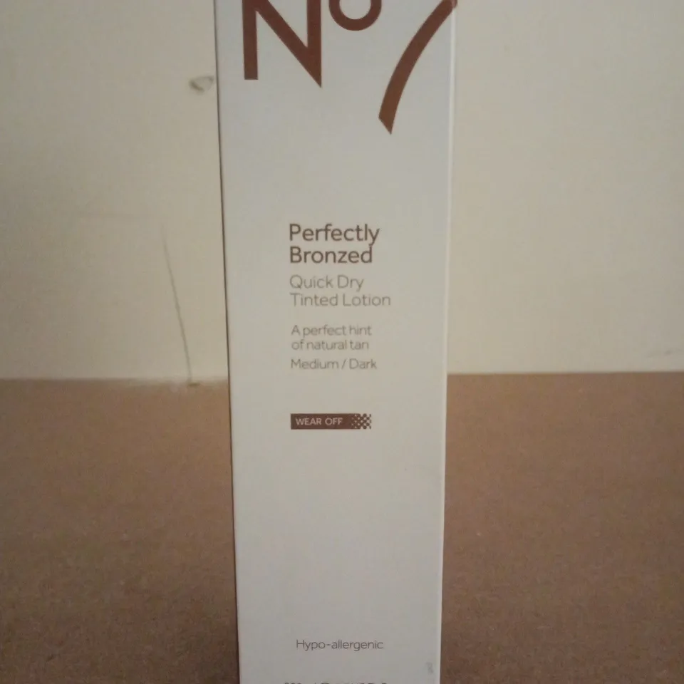 NO7 PERFECTLY BRONZED QUICK DRY TINTED LOTION (200ML)