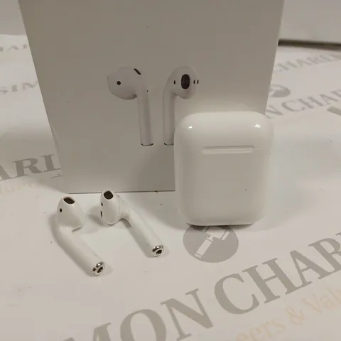 BOXED APPLE AIRPODS