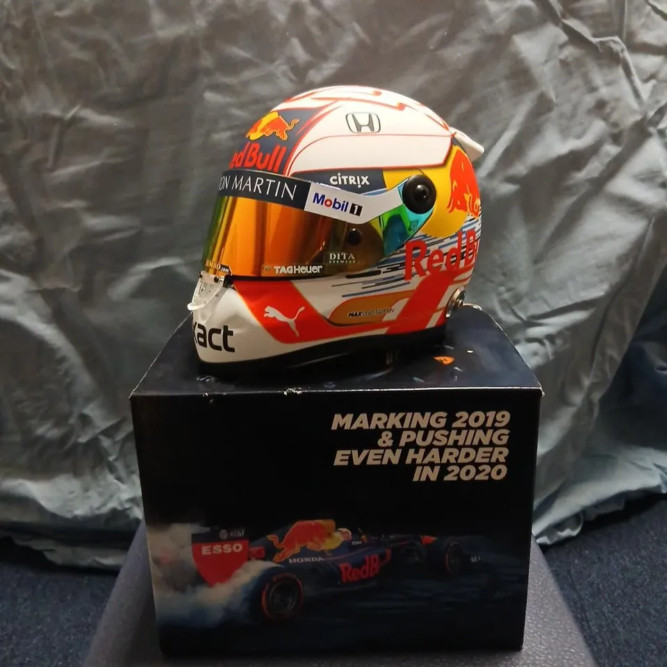 MAX VERSTAPPEN 2019 SEASON SCALE HELMET 1:2 BY SCHUBERTH – RED BULL RACING (ASTON MARTIN LIVERY) – BOXED