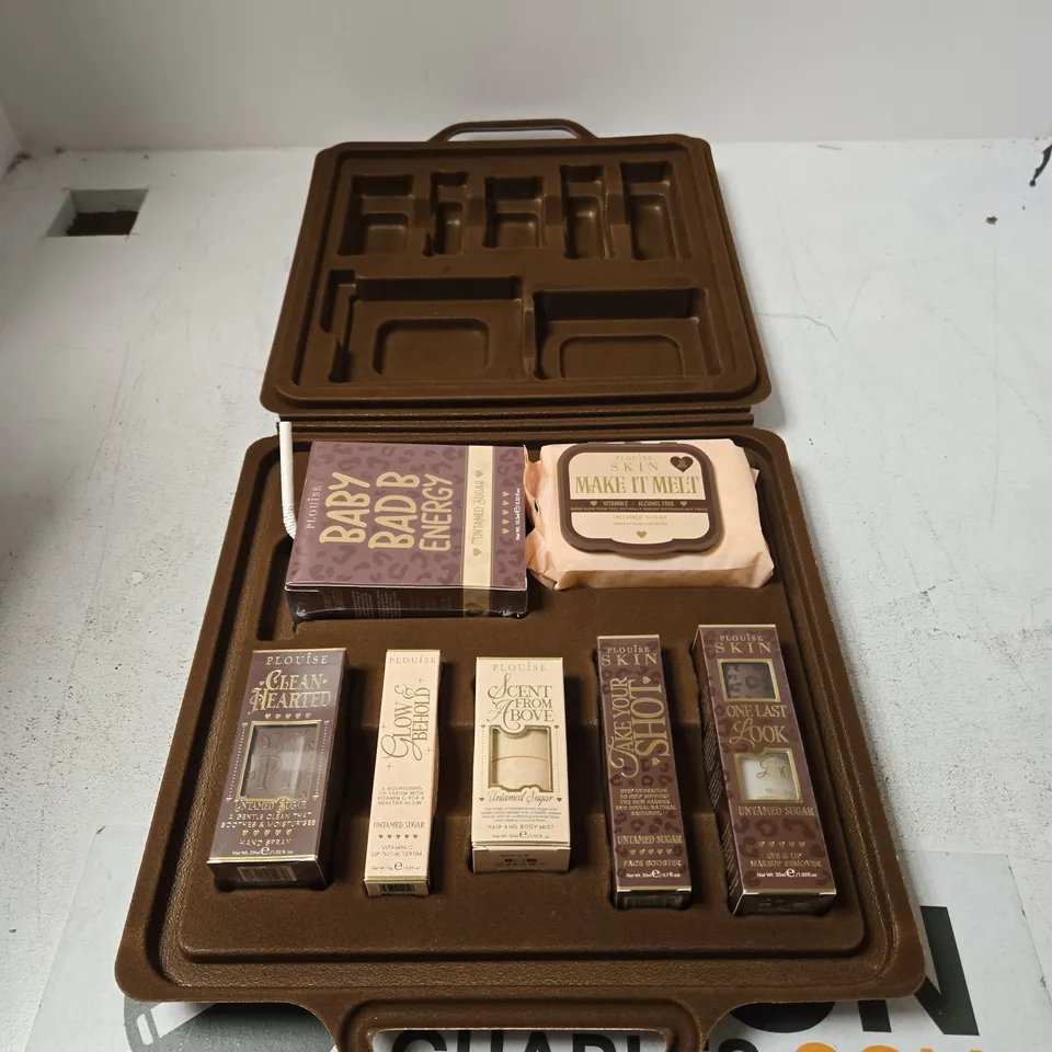 P LOUISE PACK YOUR SHIT & GO MAKE-UP SET IN BROWN LEOPARD-PRINT CASE