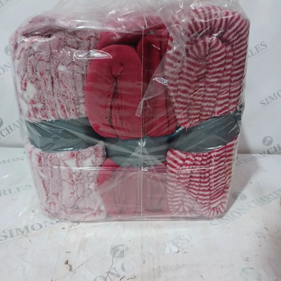 COZEE HOME PLAIN PRINTED AND TEXTURED PACK OF VELVETSOFT THROWS 