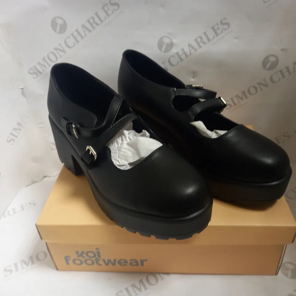 KOI VEGAN MURA DOUBLE STRAP SHOES - BLACK SIZE 8