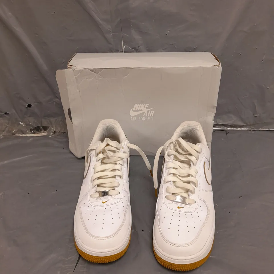 BOXED PAIR OF NIKE AIR FORCE 1 07 WHITE/BRONZE UK 10.5