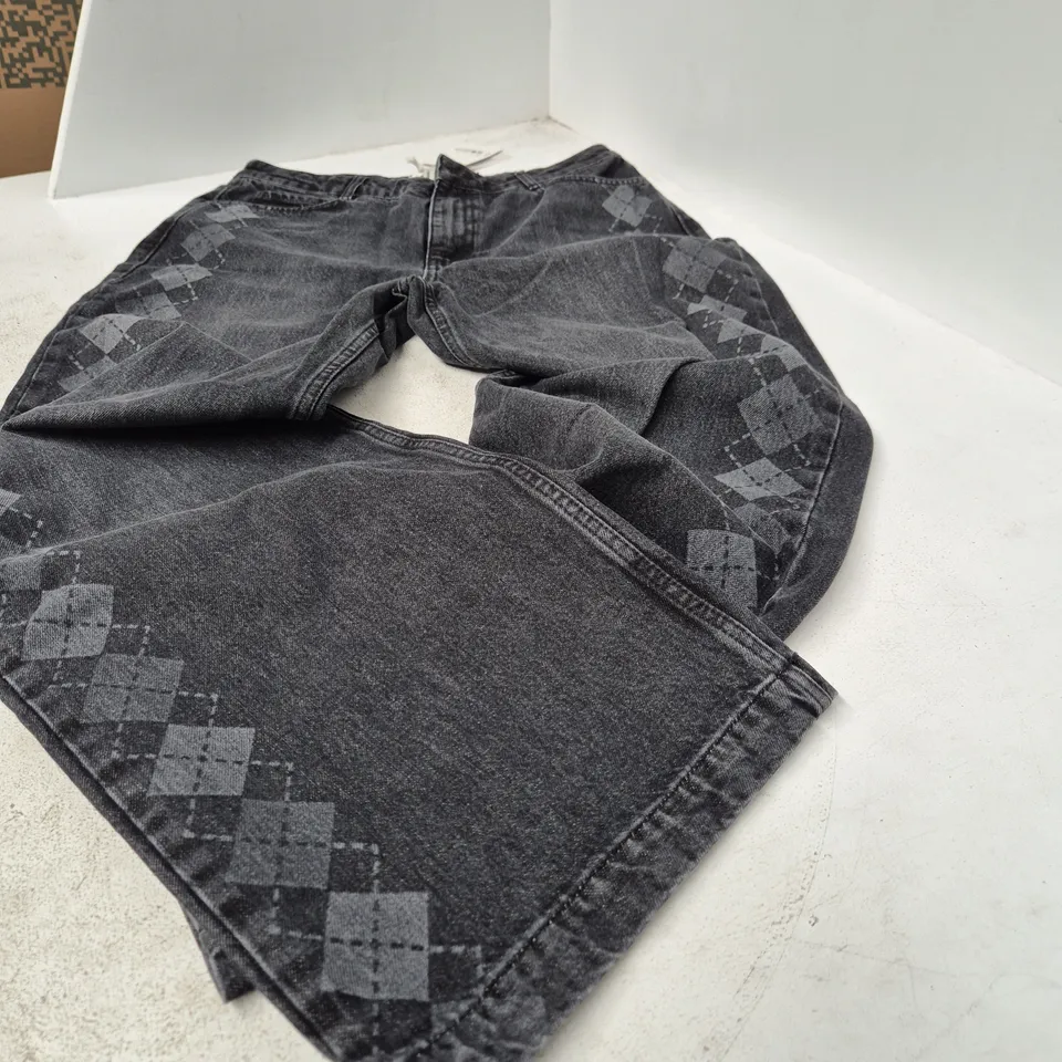 DAMSON MADDER SINCLAIR JEANS – PLACEMENT ARGYLE, UK 14