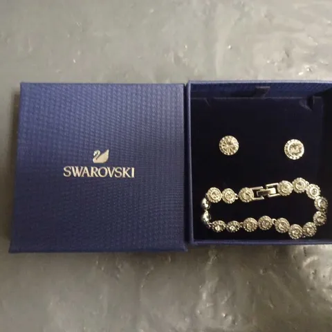 BOXED SWAROSKI UNA ANGELIC TENNIS BRACELET ROUND CUT WITH EARRINGS