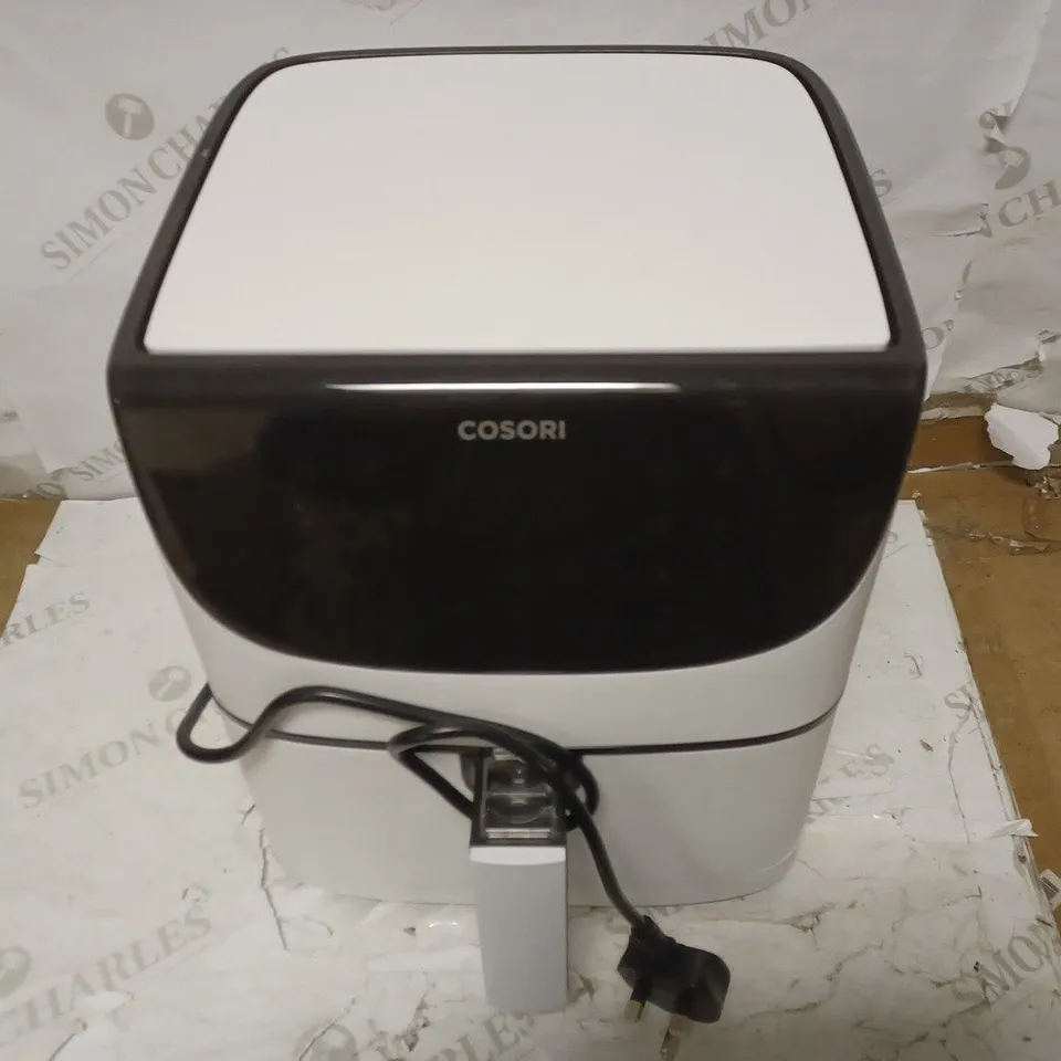 COSORI AIR FRYER 1700W MAX XXL 5.5L DIGITAL TOUCHSCREEN - WHITE