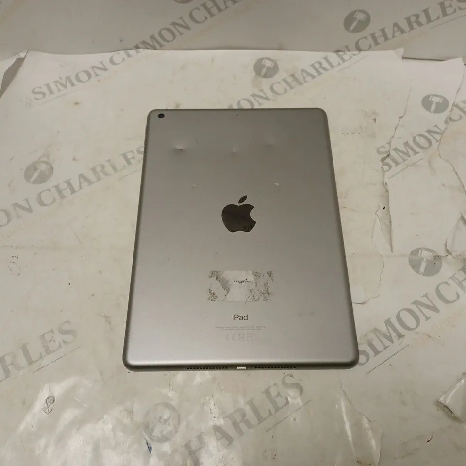 APPLE IPAD IN GREY MODEL A1893