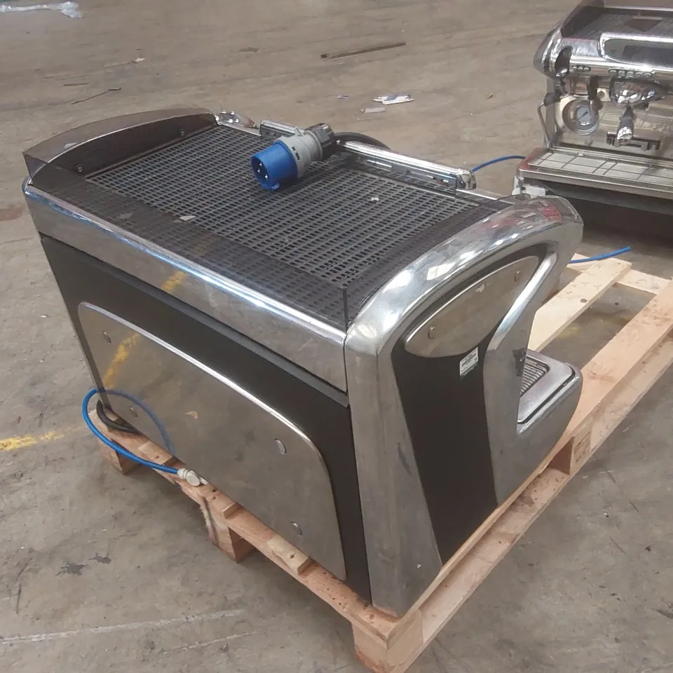 FAEMA EMBLEMA COMMERCIAL 2 GROUP COFFEE MACHINE