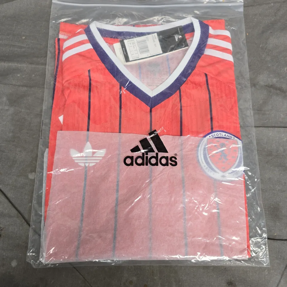 BAGGED ADIDAS SCOTLAND JERSEY IN RED - UK SMALL