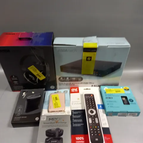 APPROXIMATELY 20 ASSORTED ELECTRICAL PRODUCTS TO INCLUDE DVD PLAYER, POWER BANK, GAMING HEADSET ETC