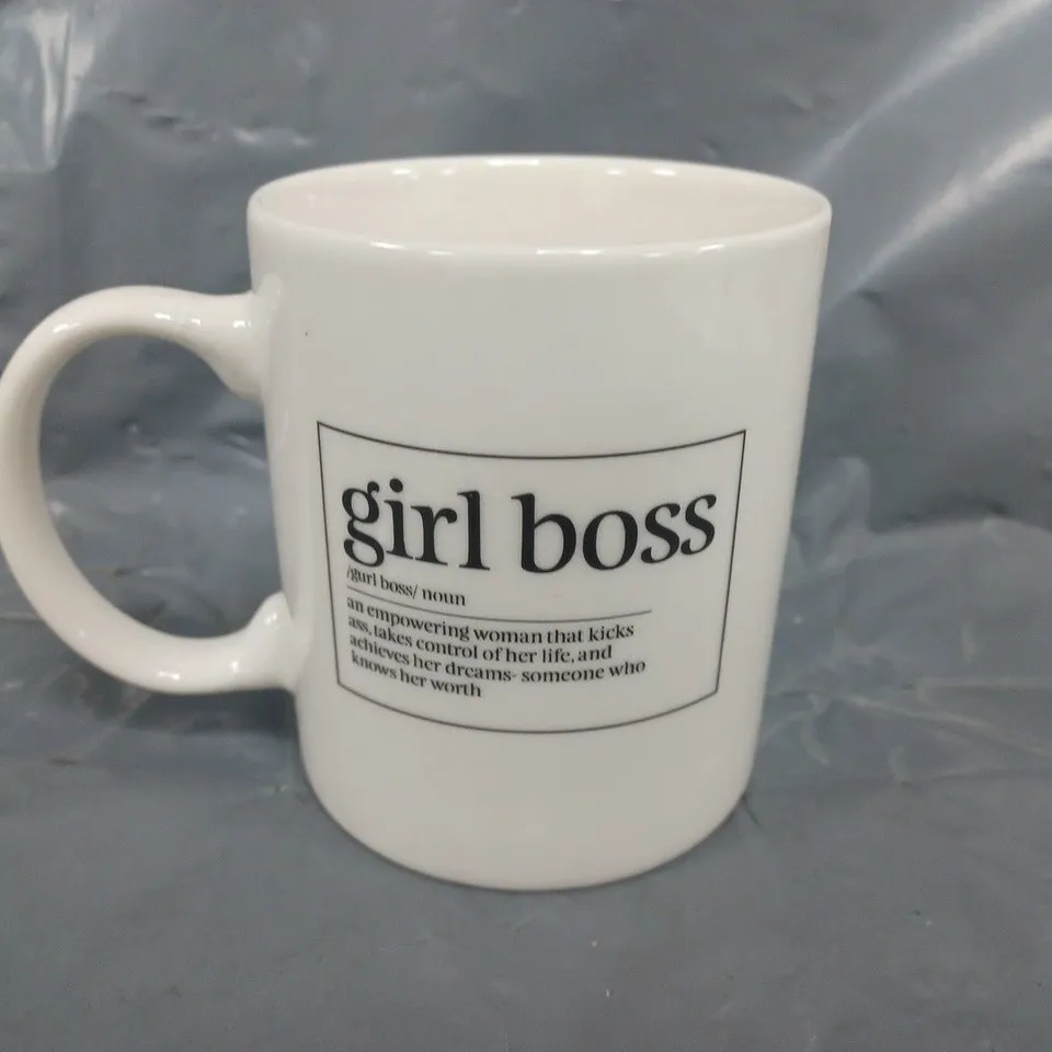 SET OF 6 "GIRL BOSS" MUGS IN WHITE