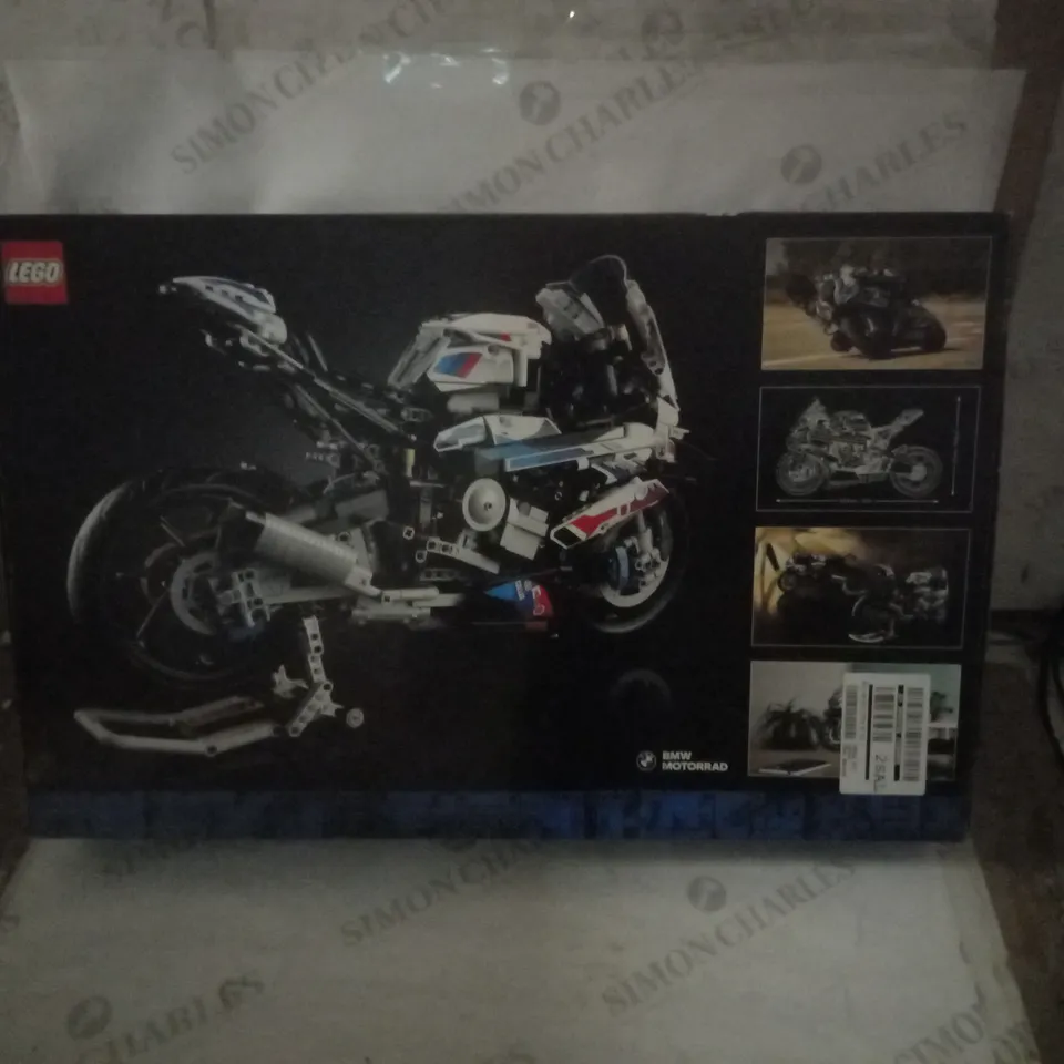 BMW M 1000 RR LEGO RRP £214.99