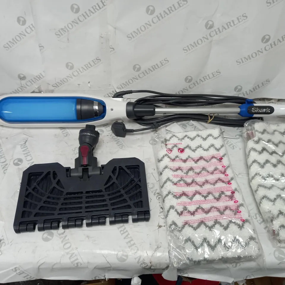 SHARK KLIK AND FLIP STEAM MOP - COLLECTION ONLY