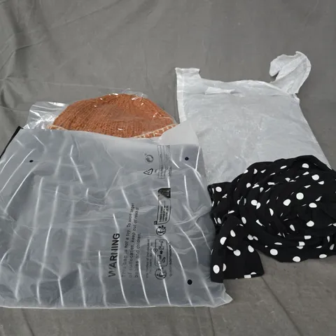 APPROXIMATELY 25 ASSORTED CLOTHING AND FASHION PRODUCTS IN VARIOUS STYLES AND SIZES - COLLECTION ONLY