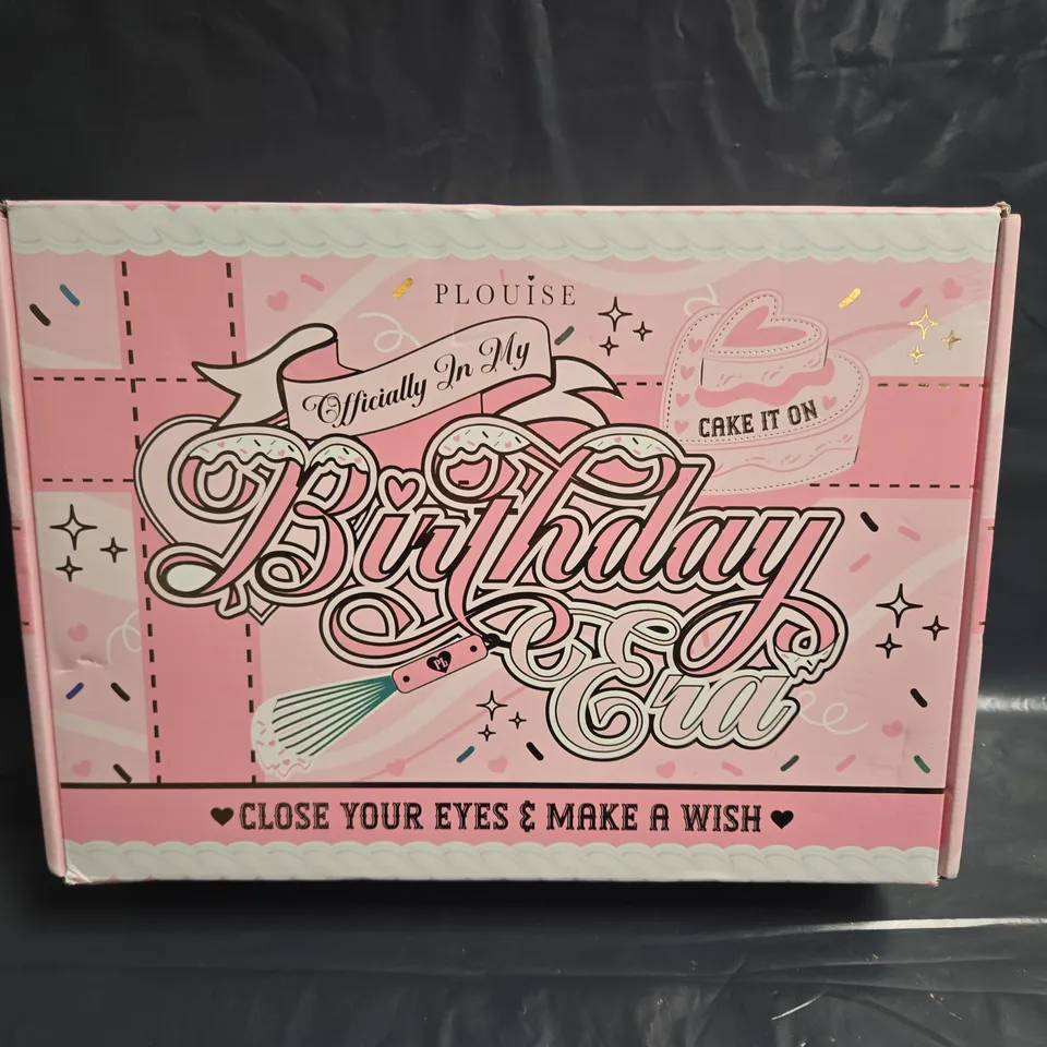 SEALED PLOUISE BIRTHDAY EVE CLOSE YOUR EYES AND MAKE A WISH MEDIUM SET