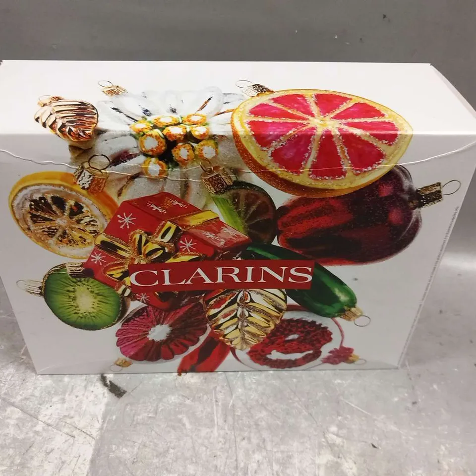 BOXED CLARINS MULTI ACTIV GIFT SET