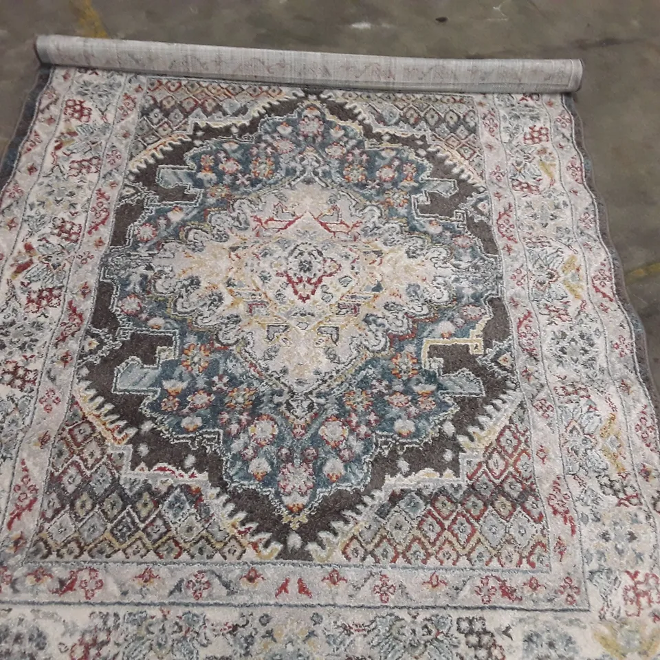 QUALITY DESIGNER AREA RUG 200X160CM APPROXIMATELY 