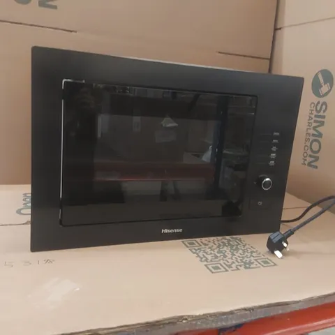 BOXED HISENSE HB25MOBX7GUK 900W MICROWAVE OVEN WITH GRILL 