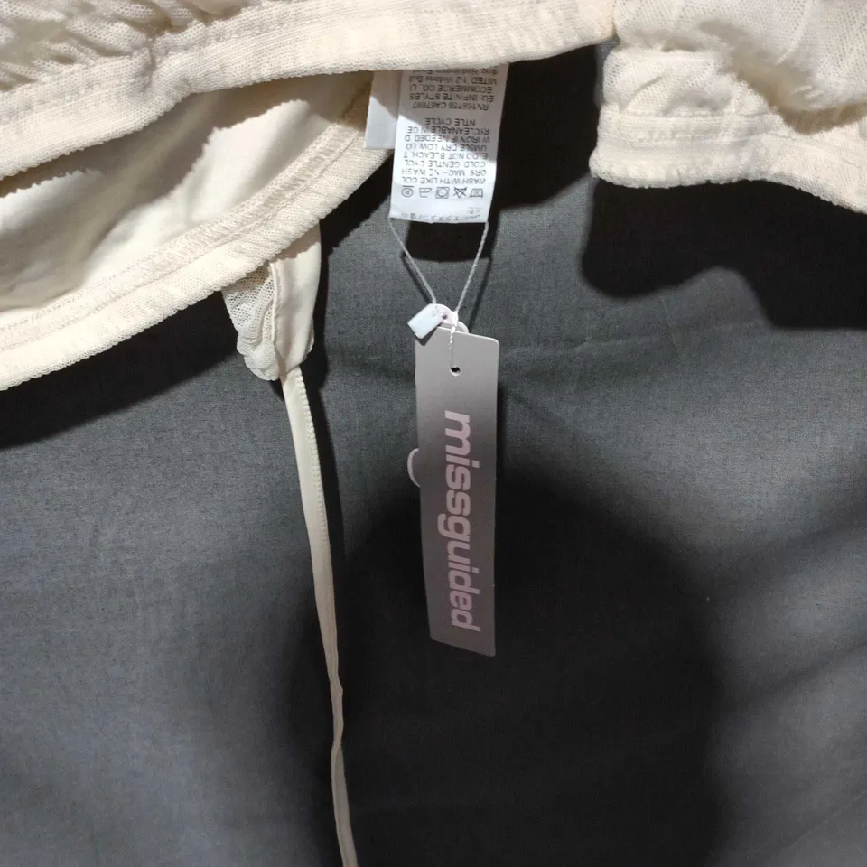 MISSGUIDED BEIGE CROP TOPS – SET OF 2 (WOMEN) SIZE L