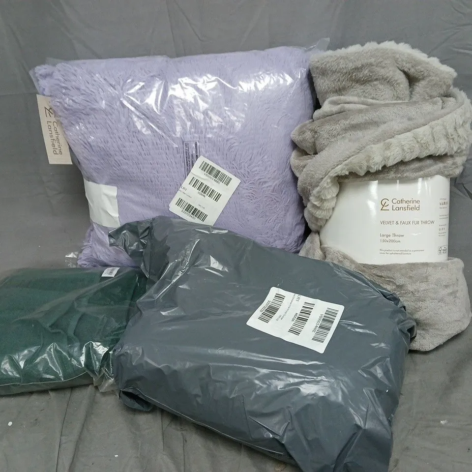 APPROXIMATELY 8 ASSORTED HOUSEHOLD ITEMS TO INCLUDE FAUX FUR THROW, CUDDLY FILLED CUSHIONS, QUICK DRY BATH TOWEL, ETC
