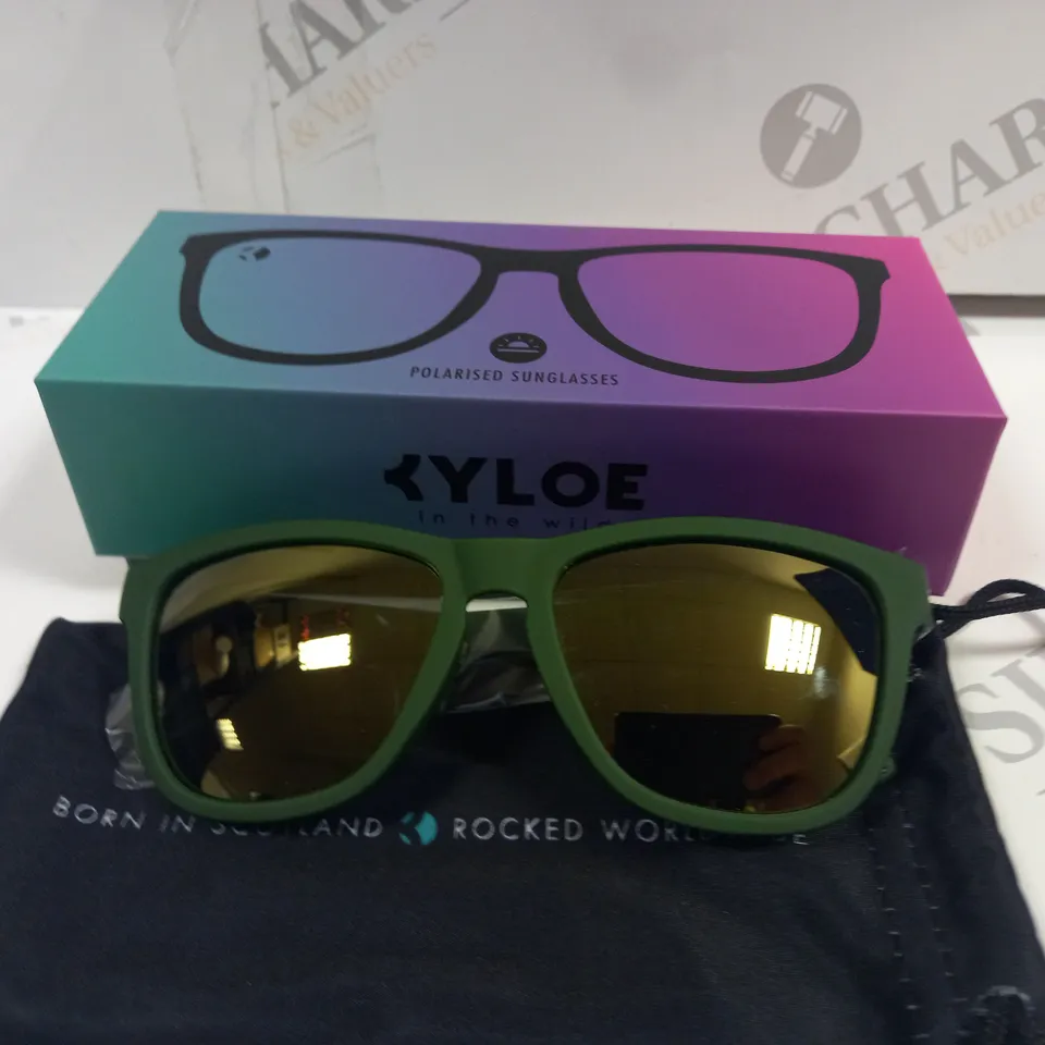 KYLOE POLARISED SUNGLASSES IN GREEN