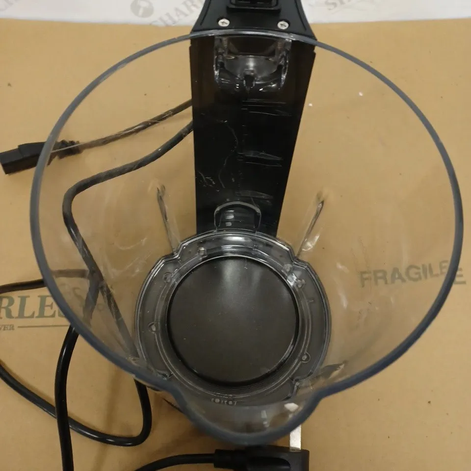 MORPHY RICHARDS CLARITY SOUP MAKER