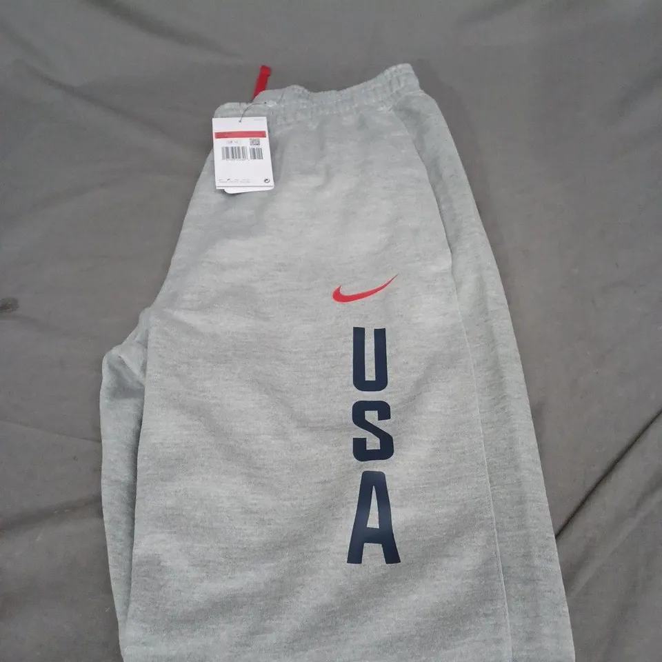 NIKE USA LOGO GRAPHIC SWEATPANTS SIZE L
