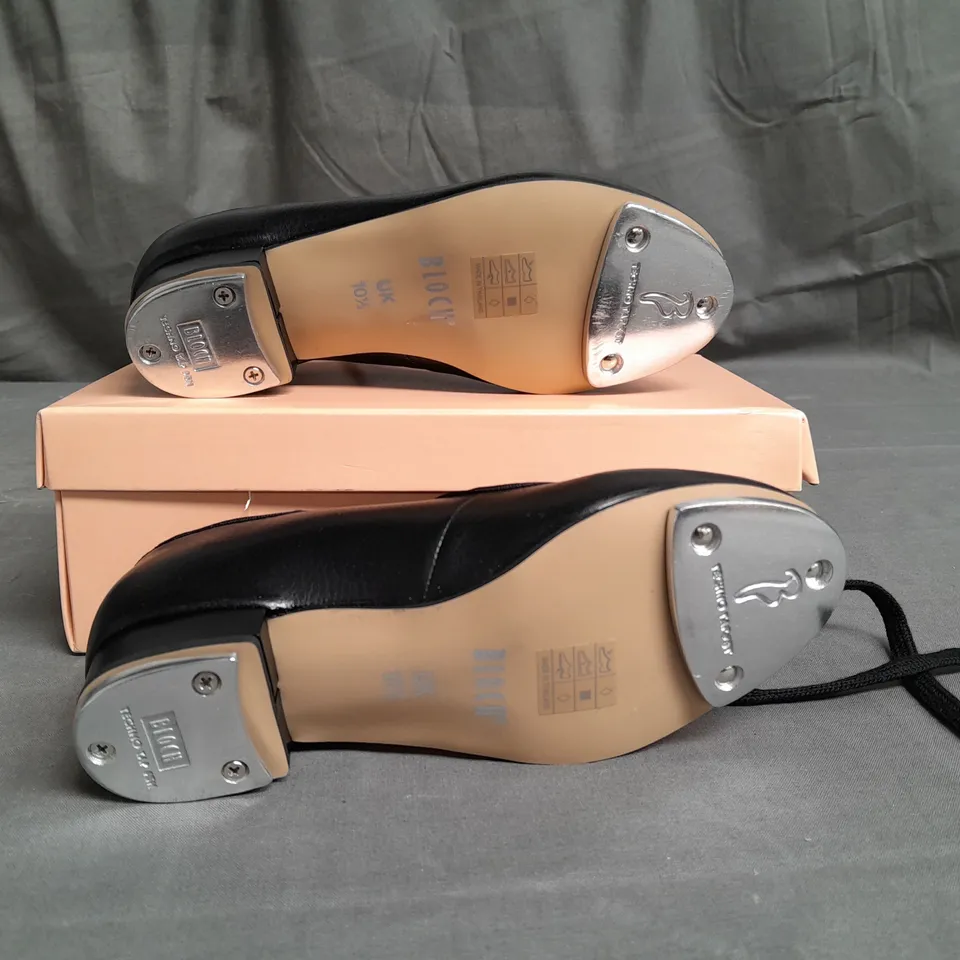 BOXED PAIR OF BLOCH KIDS TAP SHOES SIZE 10.5