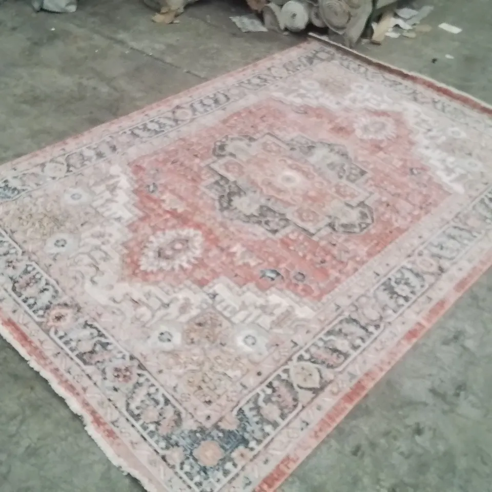 QUALITY DESIGNER AREA RUG - APPROXIMATELY 300X200CM