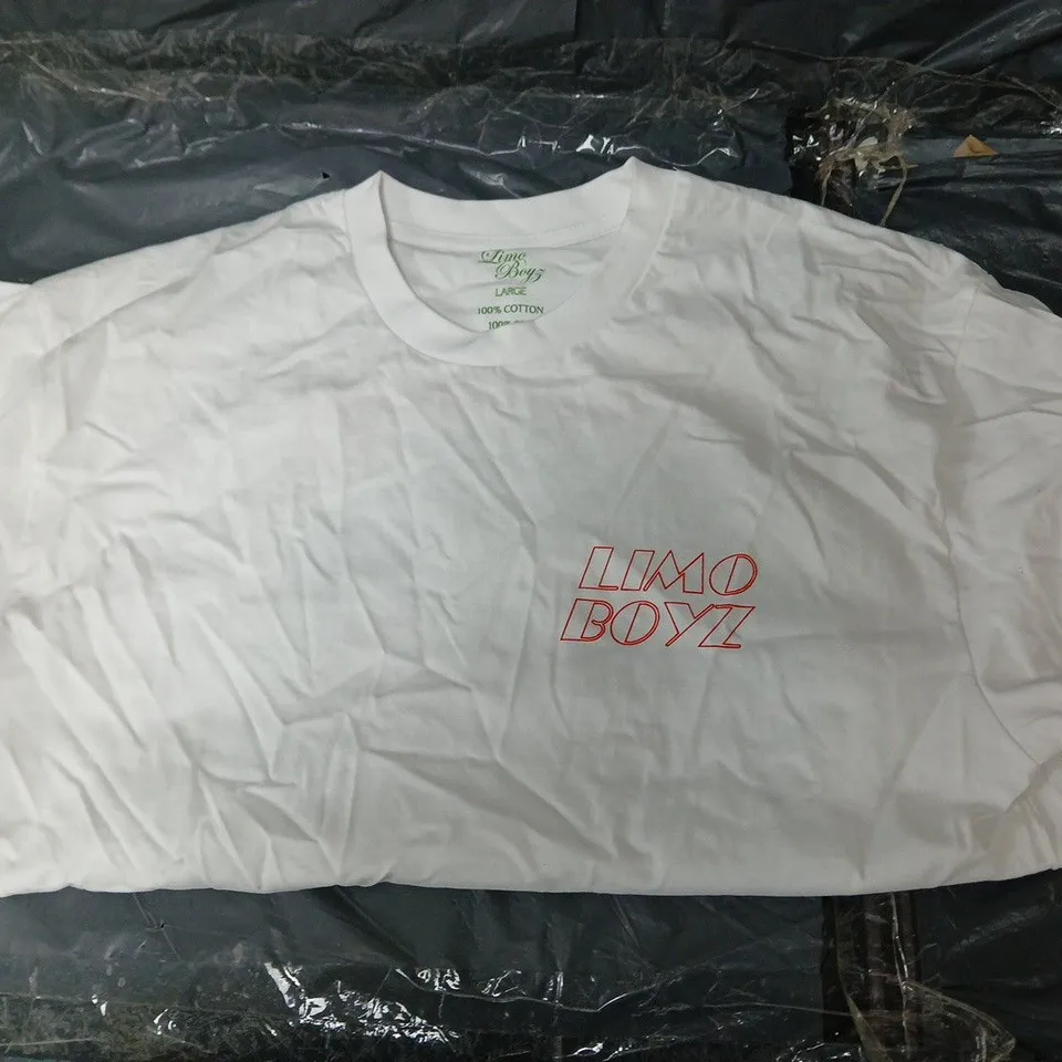10X LIMO BOYS LARGE CHRISTMAS LIGHTS TOUR TEE IN WHITE 