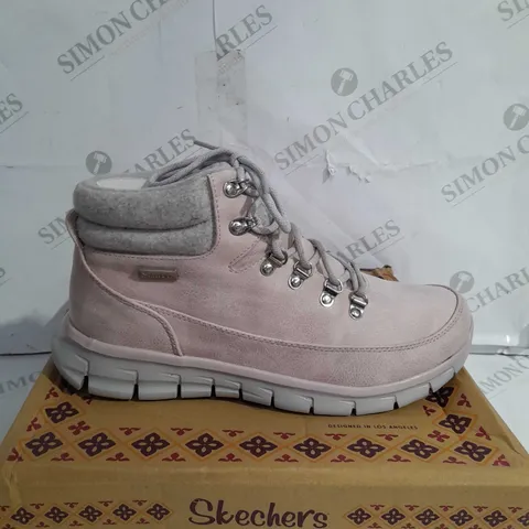 BOXED SKECHERS SYNERGY WARM TECH BOOTS, BLUSH - SIZE 8
