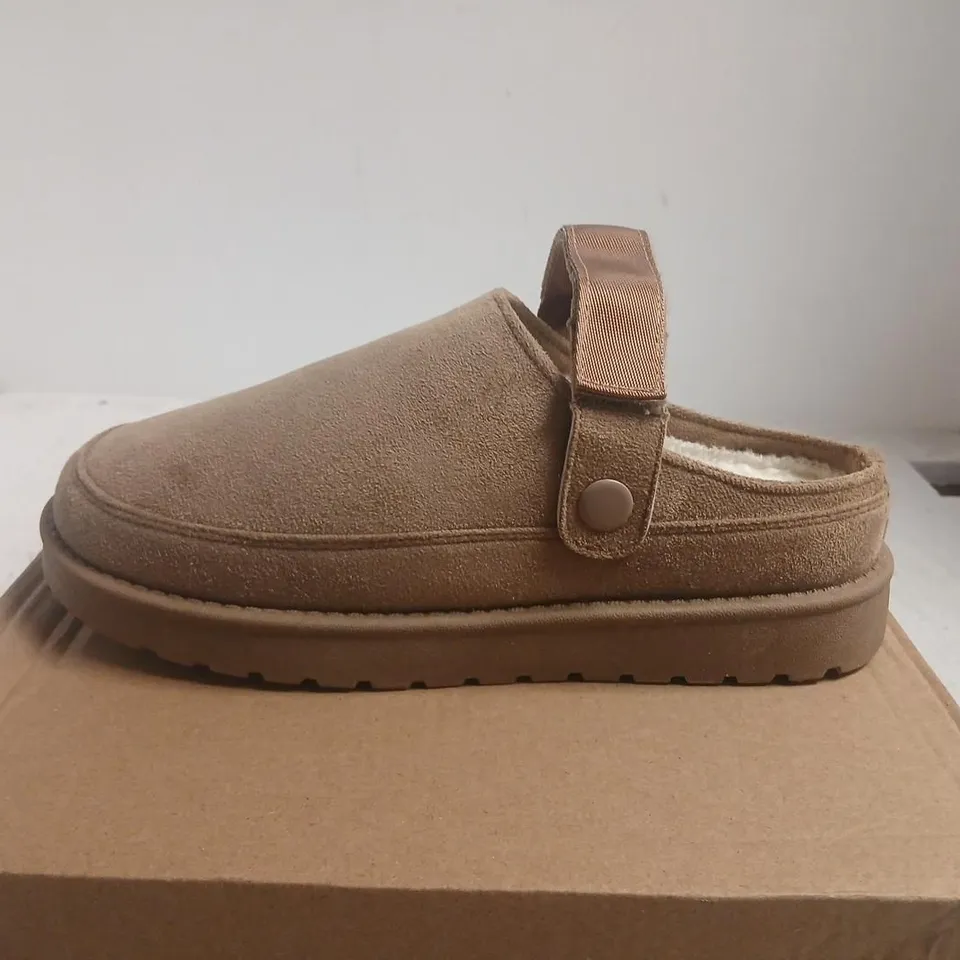 COSY KHAKI MICRO SLIPPERS – UK 6, KHAKI