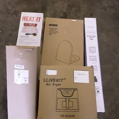 PALLET OF ASSORTED PRODUCTS INCLUDING AIR FRYER, TOILET SEAT, STEEL UMBRELLA STAND, RETRACTABLE SAFETY GATE, ELECTRIC FLOOR HEATING SYSTEM, STORAGE TOWER