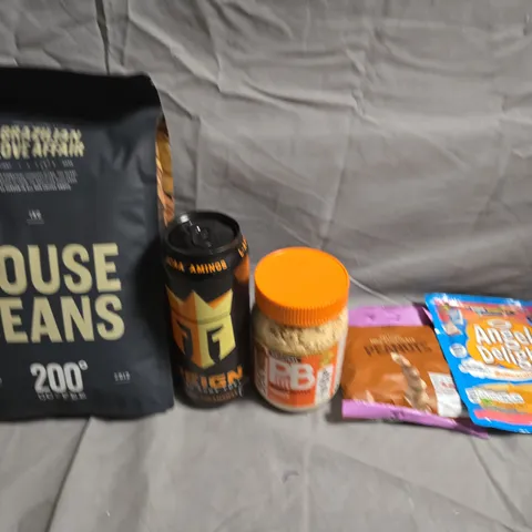 APPROXIMATELY 5 ASSORTED FOOD &DRINK ITEMS TO INCLUDE - HOUSE COFFEE BEANS, PEANUT BUTTER POWDER AND CHOCOLATE PEANUTS - COLLECTION ONLY