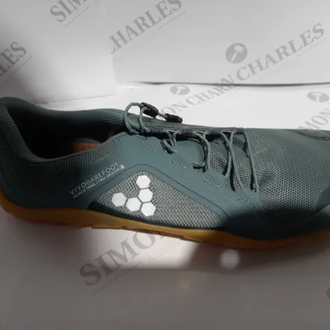 BOXED VIVO BAREFOOT SHOES IN GREEN SIZE EUR 45