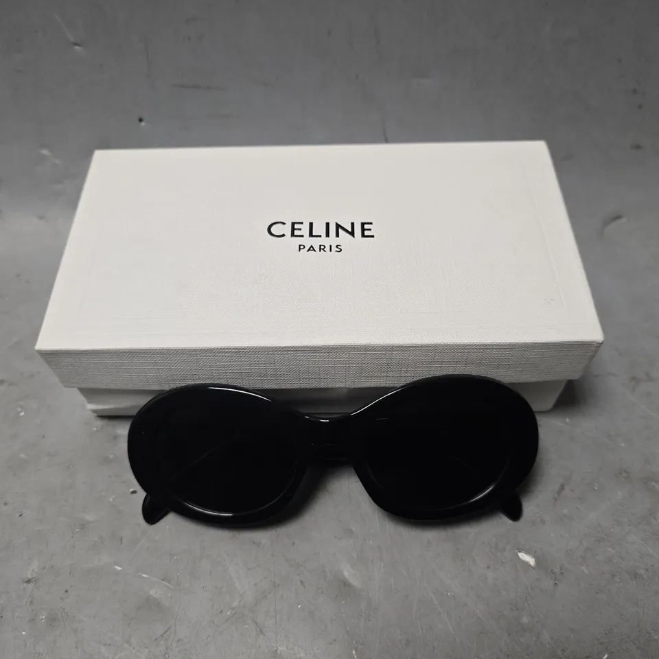 CELINE TRIOMPHE CL40194U SUNGLASSES WOMEN