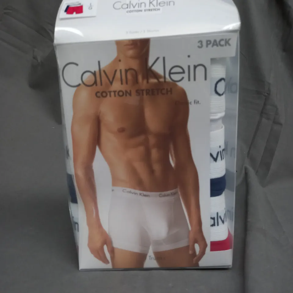 BOXED CALVIN KLEIN PACK OF 3 BOXERS - LARGE