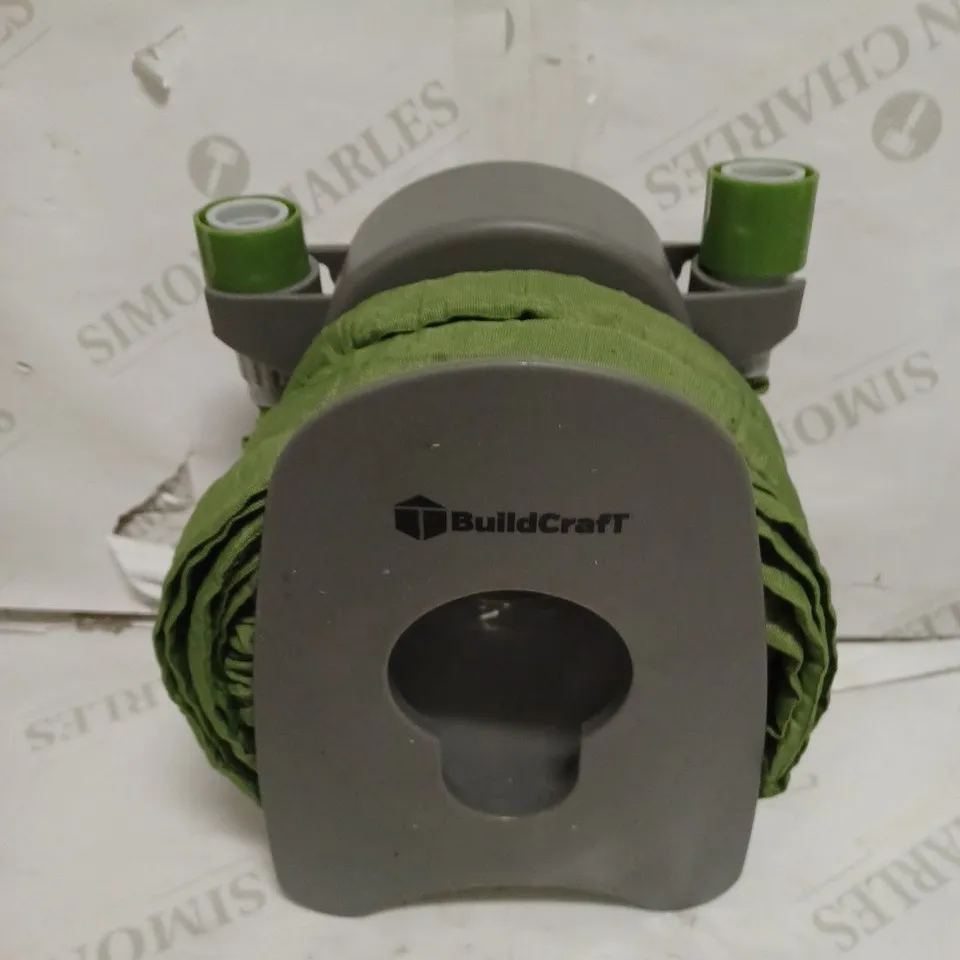 BUILDCRAFT EXPANDABLE HOSE WITH HOSE HOLDER AND NOZZLE
