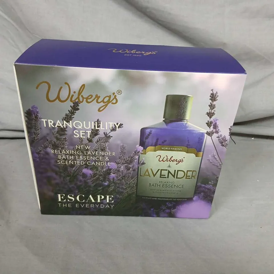 WIBERG'S TRANQUILITY SET – LAVENDER BATH ESSENCE & SCENTED CANDLE