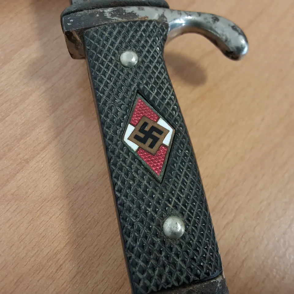 REPLICA WORLD WAR 2 PERIOD KNIFE WITH SHEATH
