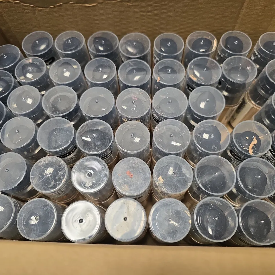 BOX OF APPROXIMATELY 35 ASSORTED REVLON COLORSTAY MAKEUP IN 220 NATURAL BEIGE 