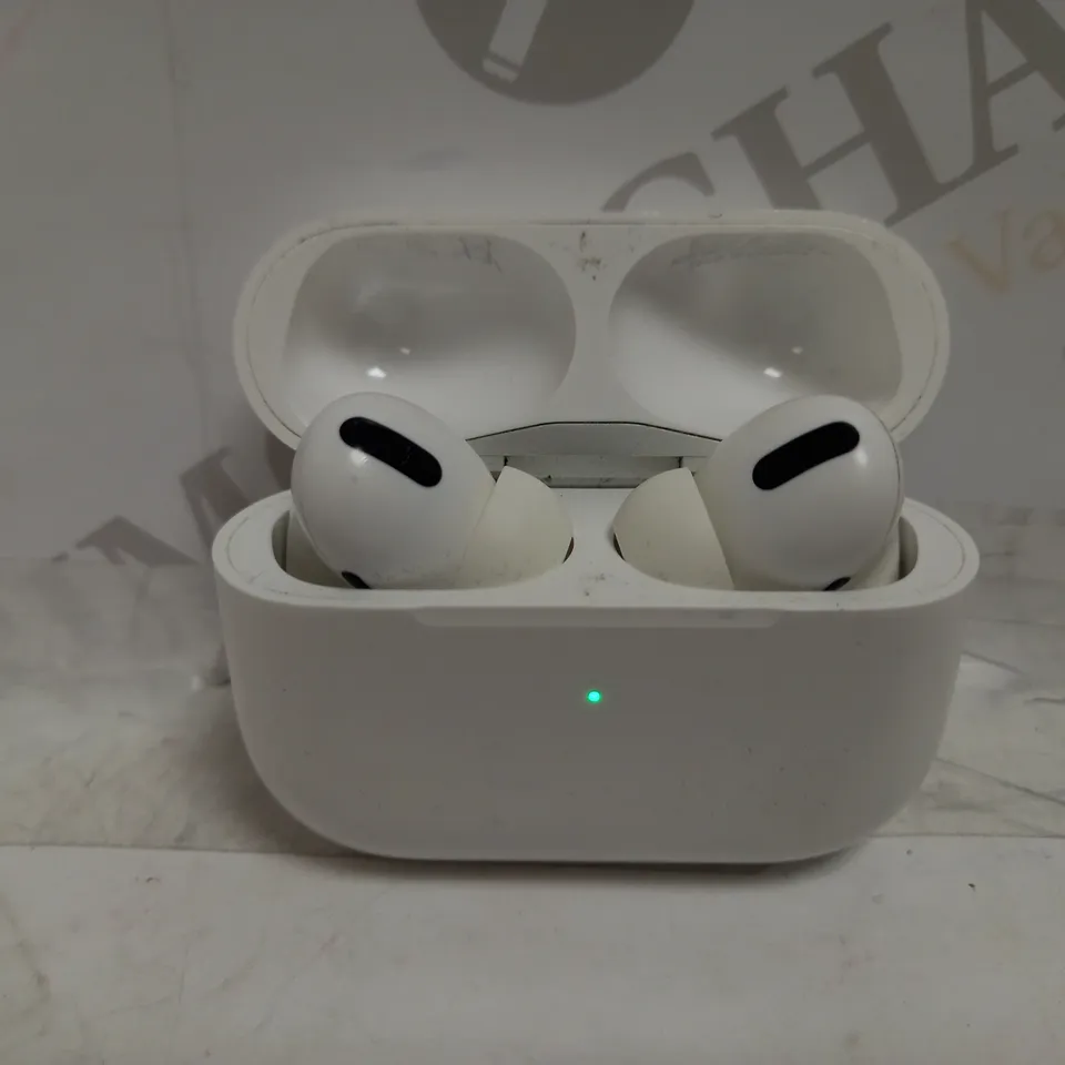 APPLE AIRPODS PRO
